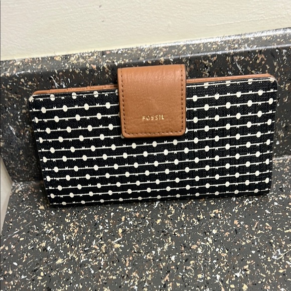 Fossil Black and White Key Pattern Wallet with Brown Accent - Picture 1 of 3